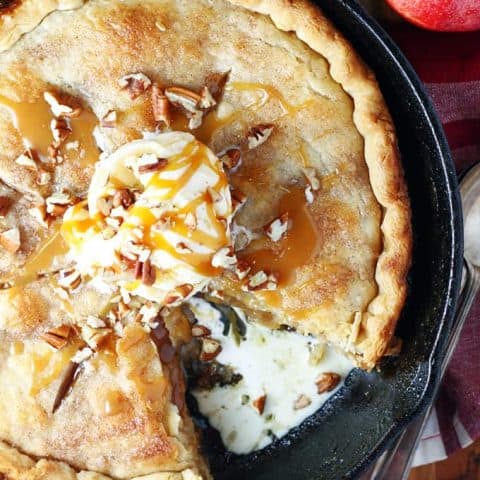 Skillet Apple Pie feature