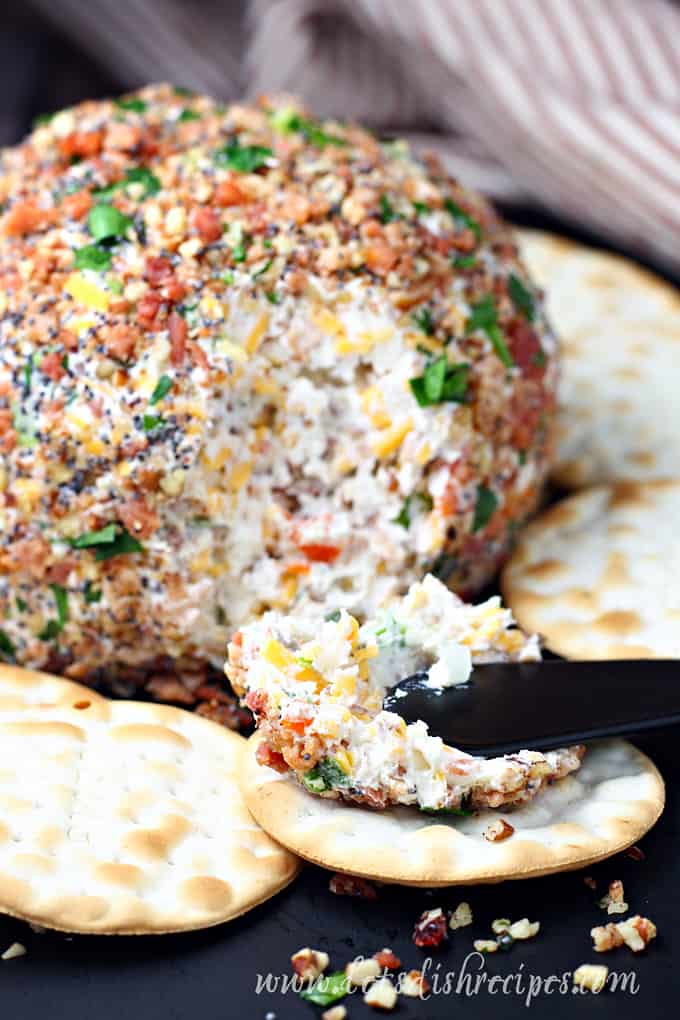 Bacon Pecan Cheeseball