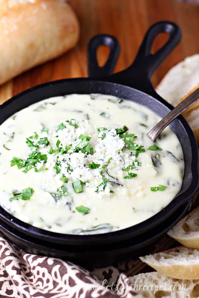 Skillet Spinach Artichoke Dip