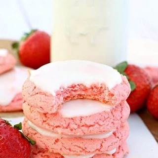 Strawberry Lemonade Cookies