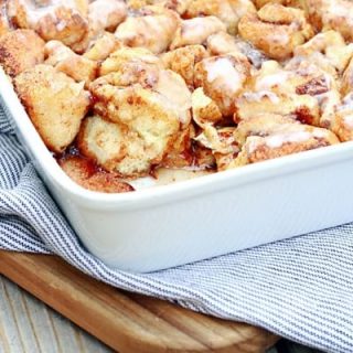 Cinnamon Roll Monkey Bread