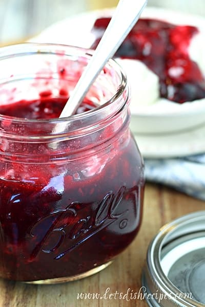 Slow cooker Warm berry compote