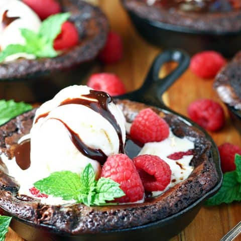 Skillet Raspberry Brown feature