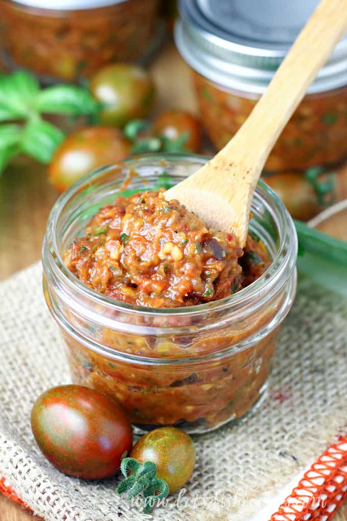 Easy Roasted Tomato Chutney