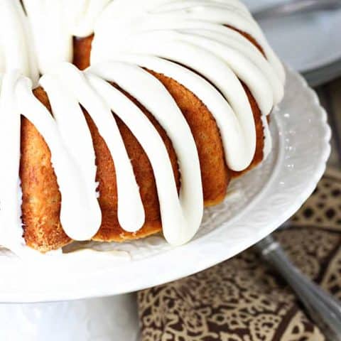 Banana Bread Bundt Cake feature