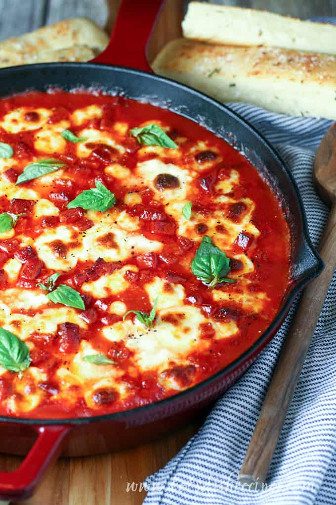 Easy Skillet Pizza Dip