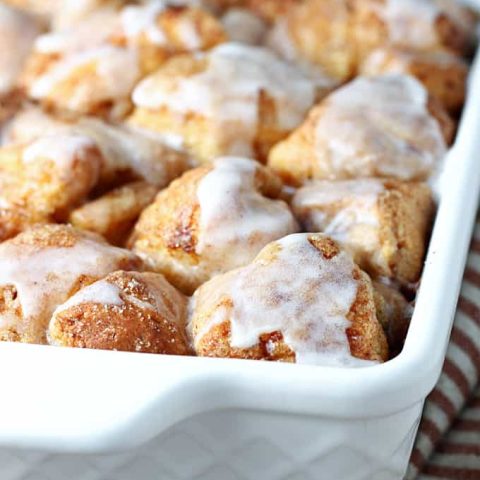 Cinnamon Roll Monkey Bread Bake feature