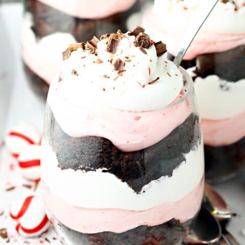 Chocolate Peppermint Cheesecake Parfaits feature