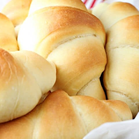 Holiday Dinner Rolls feature