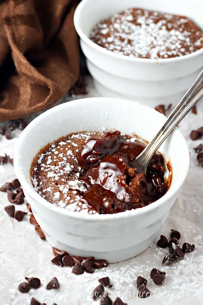 Air Fryer Molten Chocolate Cakes