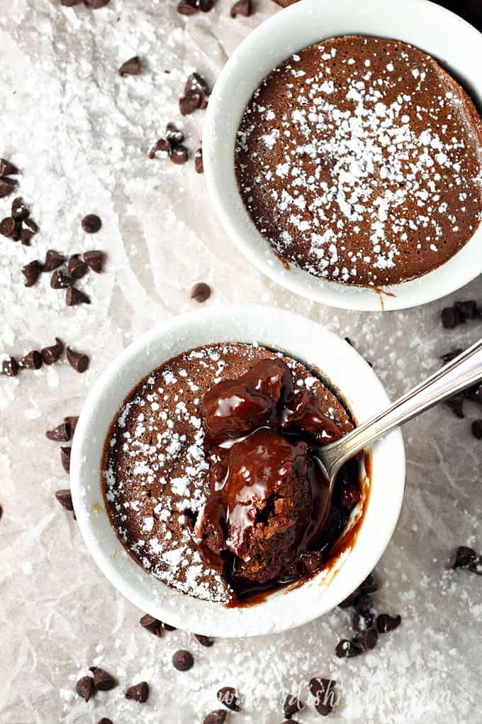 Air Fryer Molten Chocolate Cakes