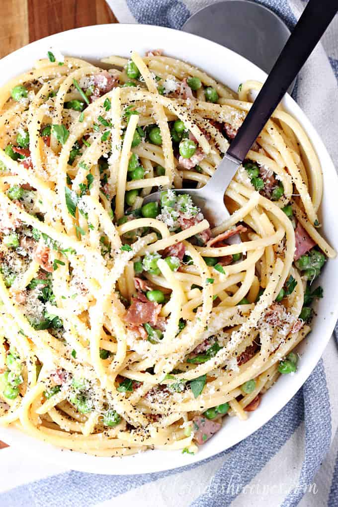 Pasta with Peas and Prosciutto