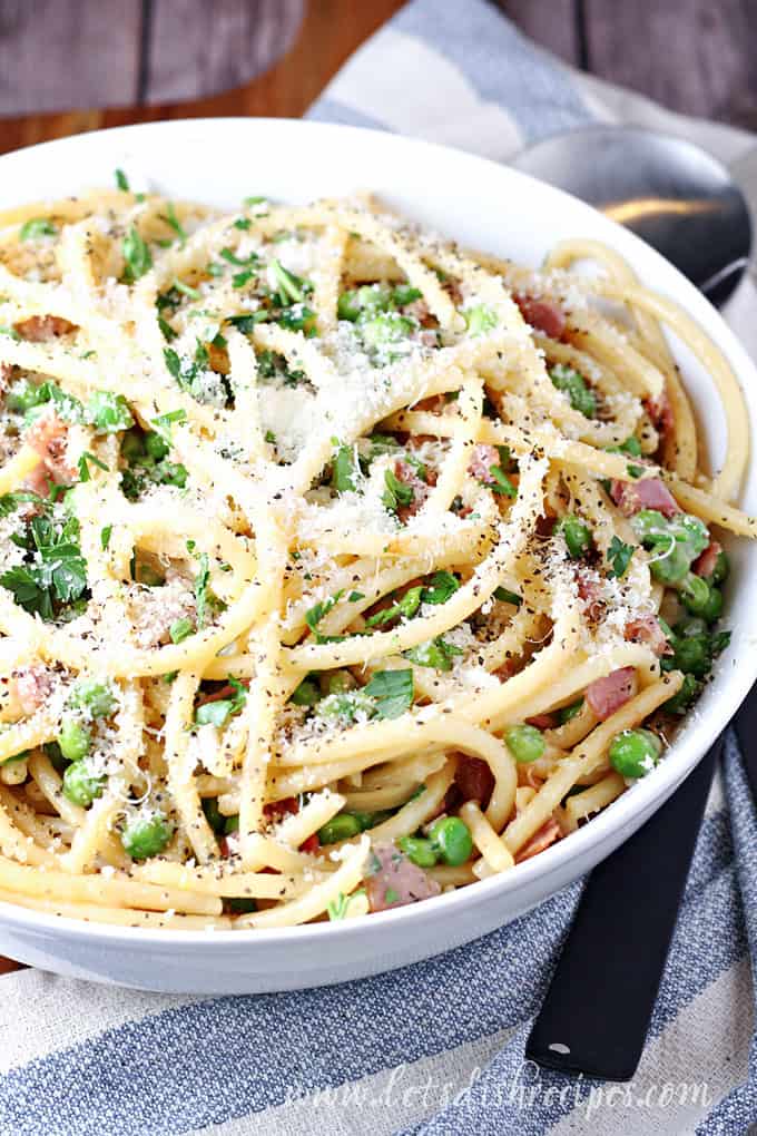 Pasta with Peas and Prosciutto