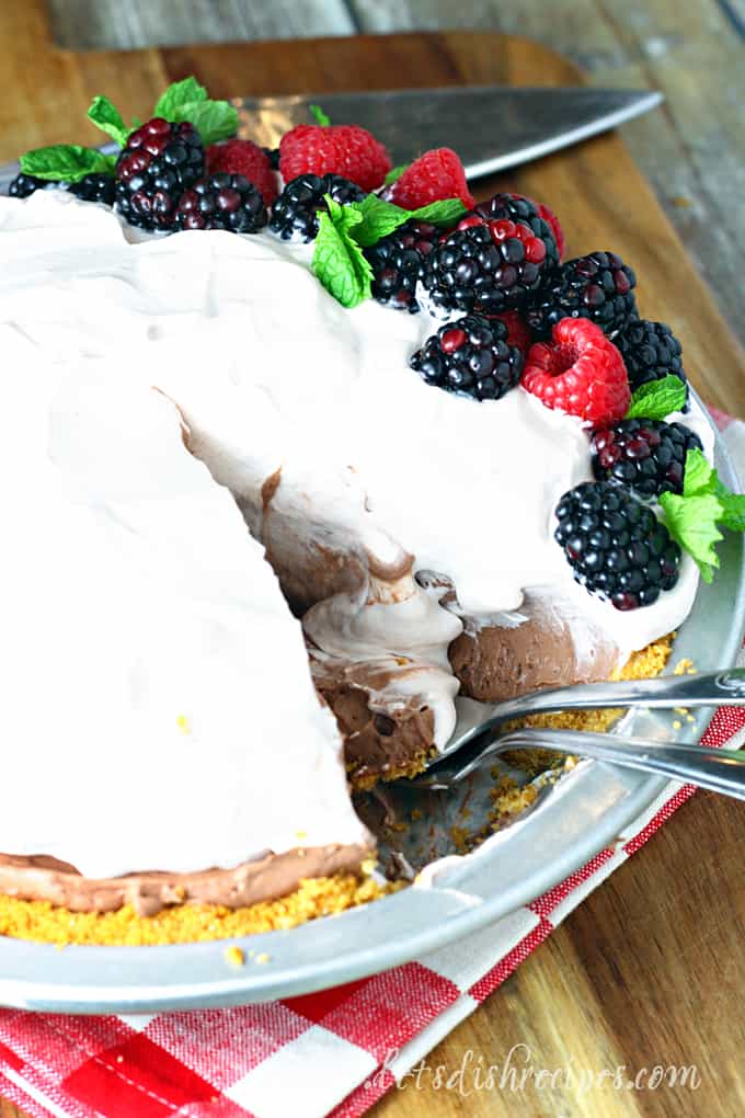 Easy Chocolate Pudding Pie