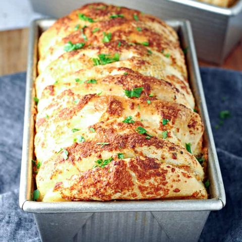 Easy Pull Apart Garlic Bread feature