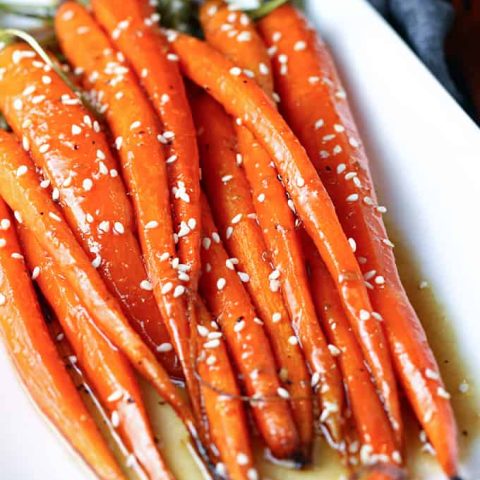 Honey Ginger Roasted Carrots feature